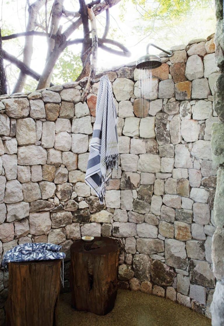 The luxurious outdoor shower at Matetsi River Lodge