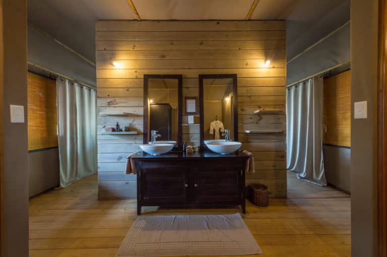 The exquisite en suite bathroom in the guest tents at Toka Leya