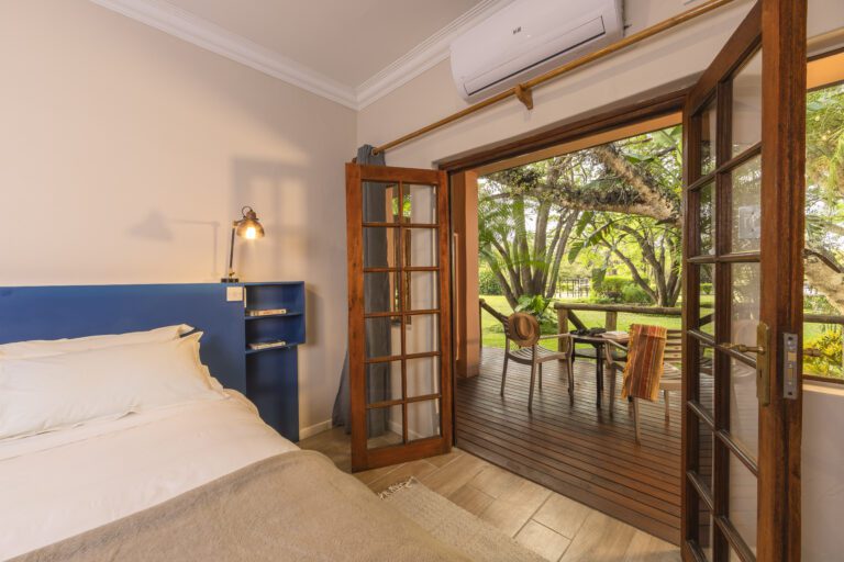 Sedia Hotel rooms all feature a veranda opening onto the lush gardens