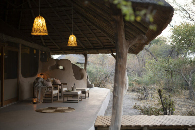 Exterior of the luxury guests suites at Moela Safari Lodge